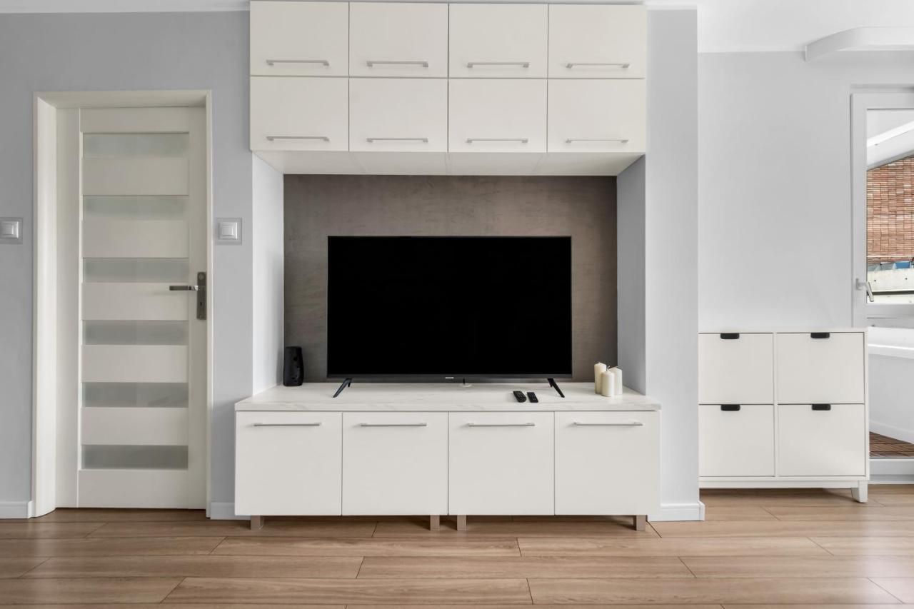 Chmielna Downtown Apartments - City Center, Aircon - By Rentujemy Warschau Buitenkant foto